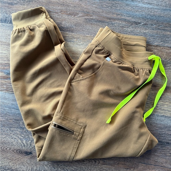 FIGS scrub set - Picture 4 of 5